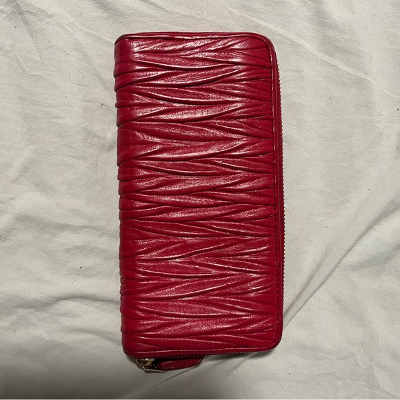 Red Coach Wallet - Picture 2 of 3
